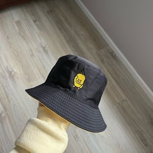 Shein duck bucket hat, reversible